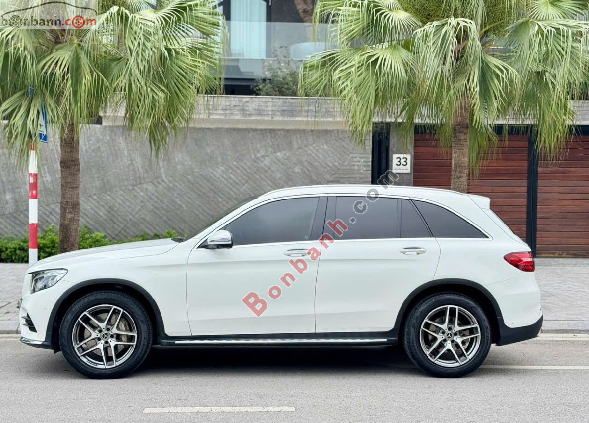 Xe Mercedes Benz GLC 300 4Matic 2019